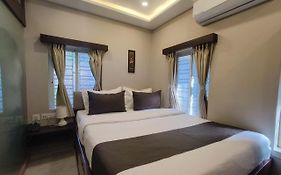 Hotel Rose Inn